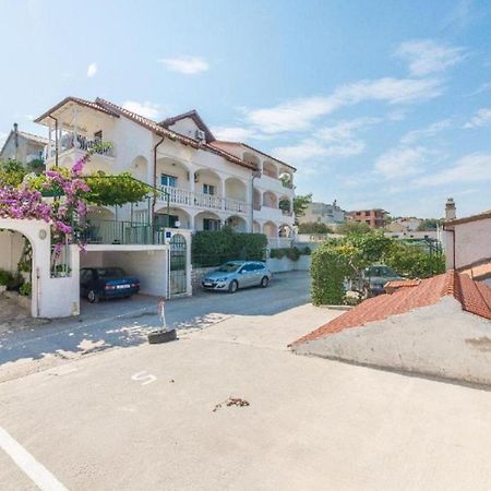 Apartment Bubi Trogir Eksteriør billede