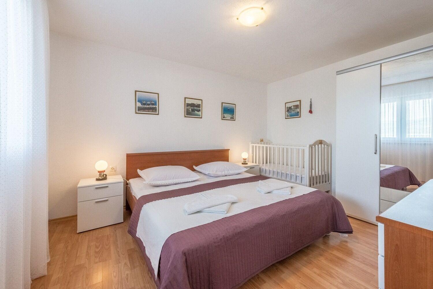 Apartment Bubi Trogir Eksteriør billede