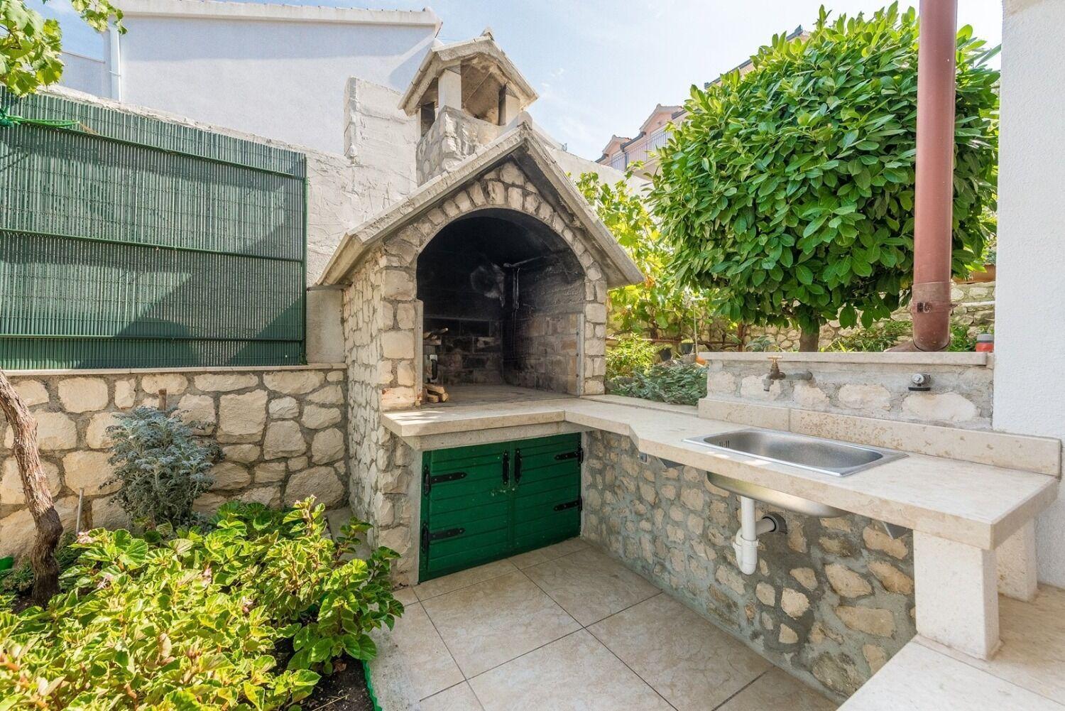 Apartment Bubi Trogir Eksteriør billede